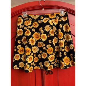 Sunflower Skater Skirt Forever 21 Size 0X Box Pleats Never Worn Round Full EUC